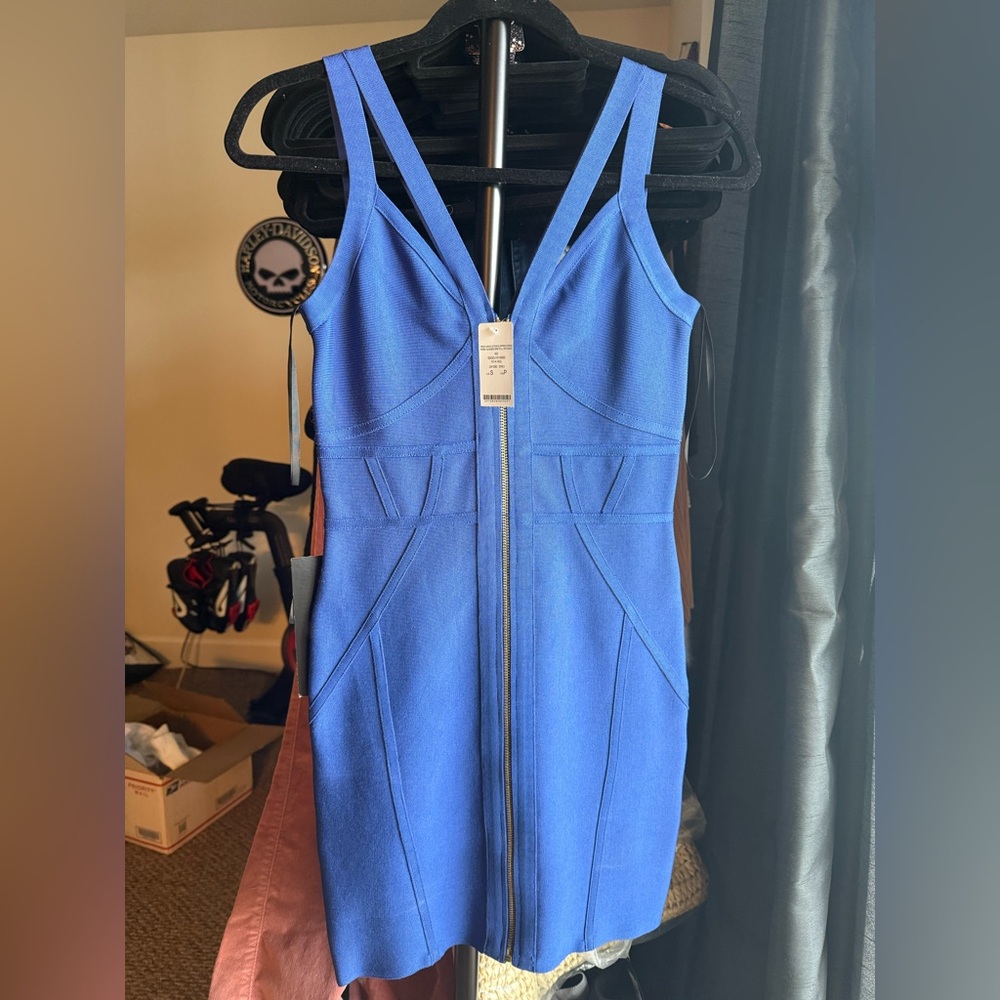 Bebe Peek-a-boo straps zipper bodycon dress